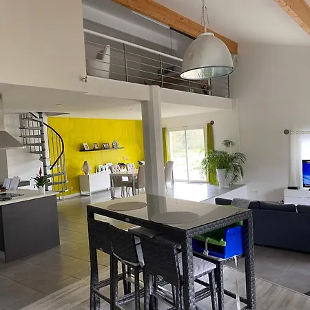 Kaja Holiday home Saint-Porchaire